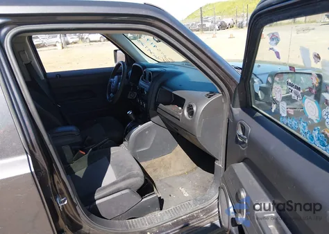 2016 Jeep Patriot Sport from USA, damaged, VIN 1C4NJPBA3GD813904